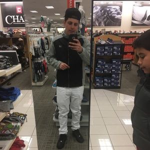 Meet your Posher, Christian